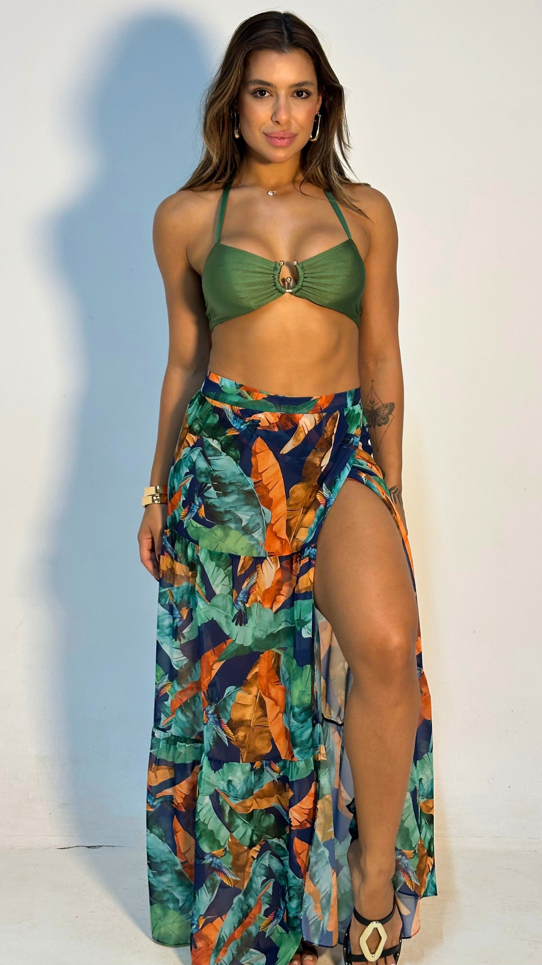 SAIA JÚ TROPICALIA
